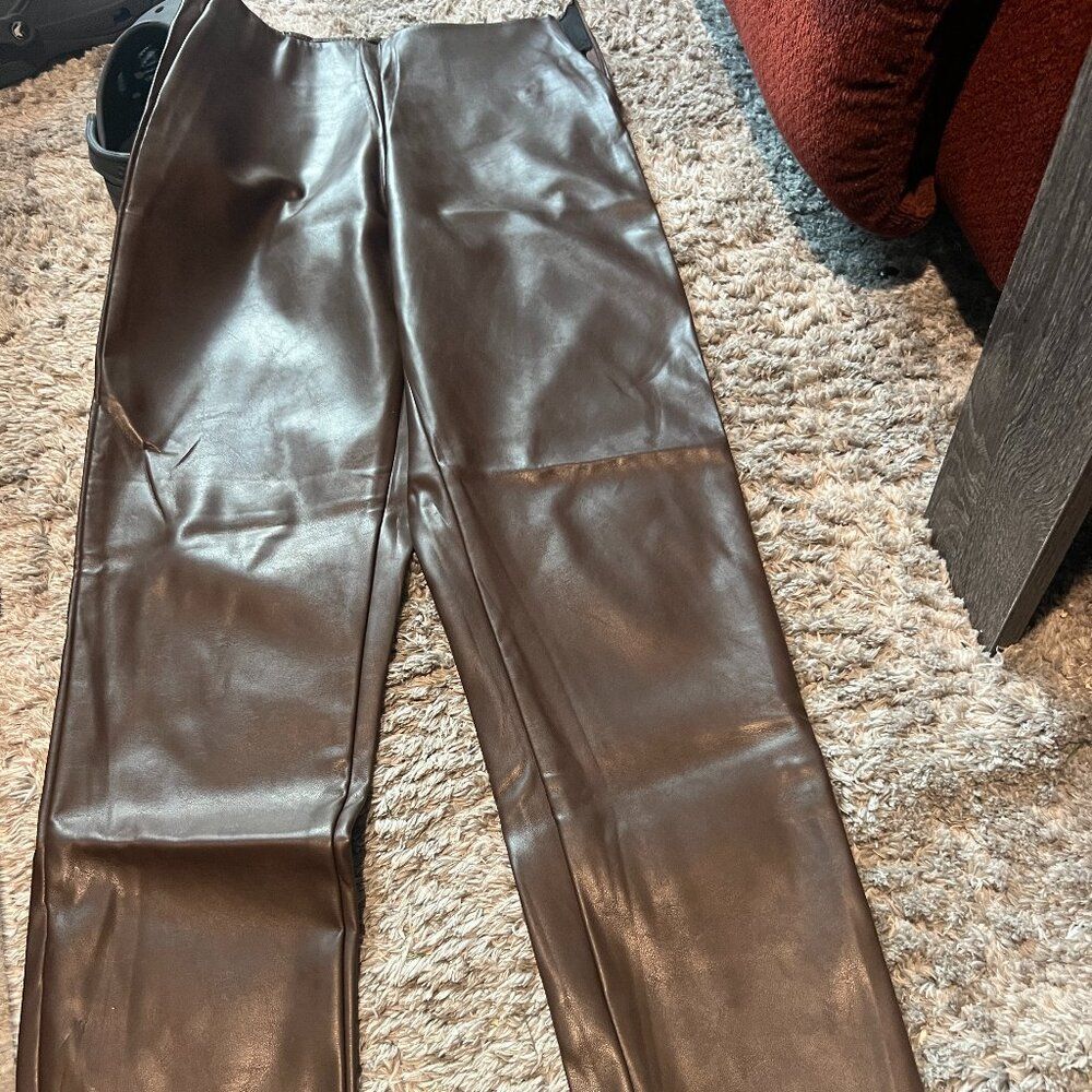 Old Navy Faux Leather‎ Extra high rise coated brown pants size 2